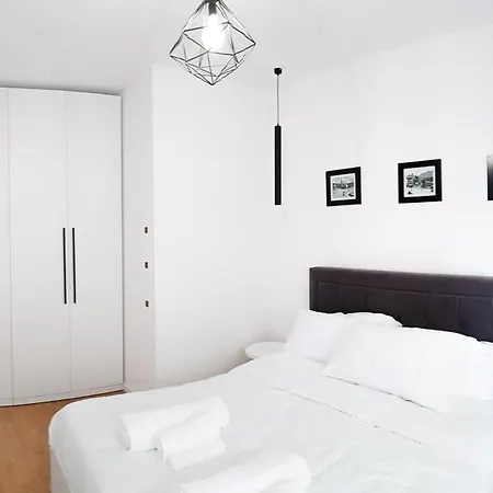 Premium Apartament * 地拉那